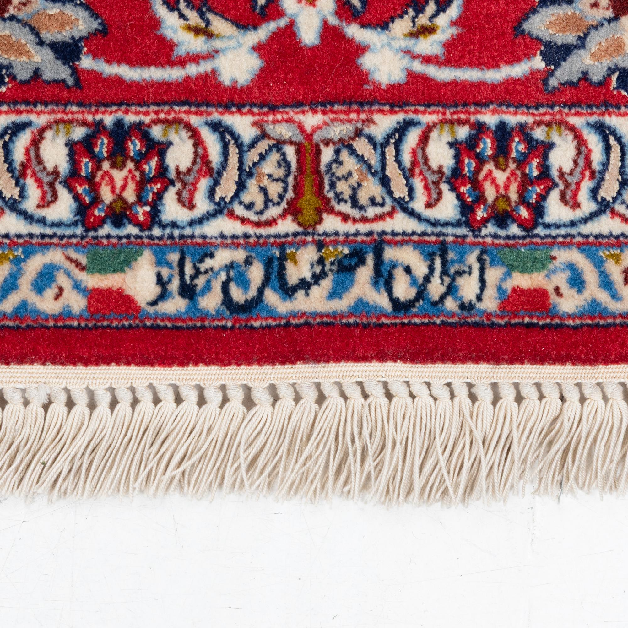 Carpet Isfahan, approx. 241 x 155 cm.
