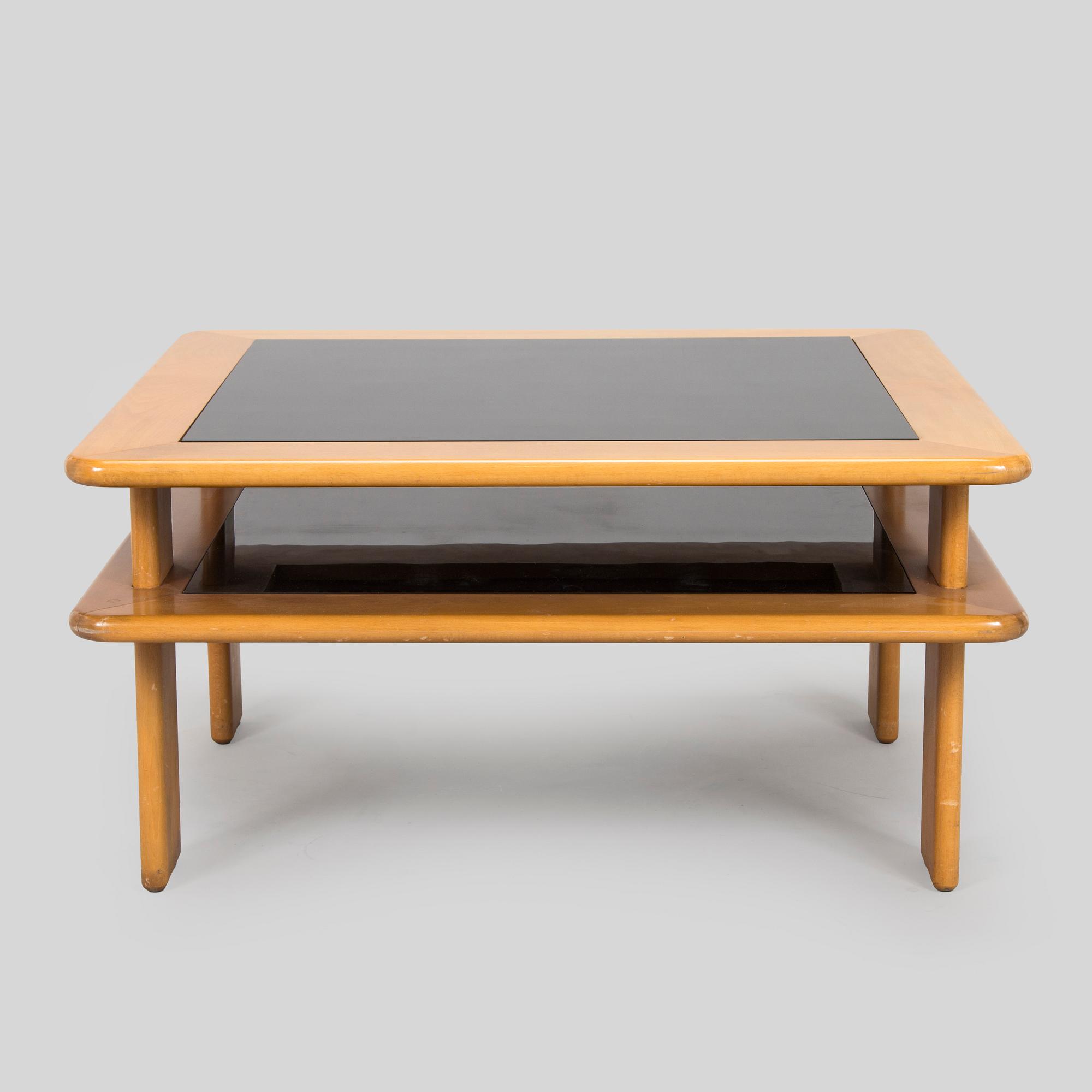 Esko Pajamies, Fåtöljer, ett par "Pele" och soffbord tillverkare Lepofinn 1970-tal.