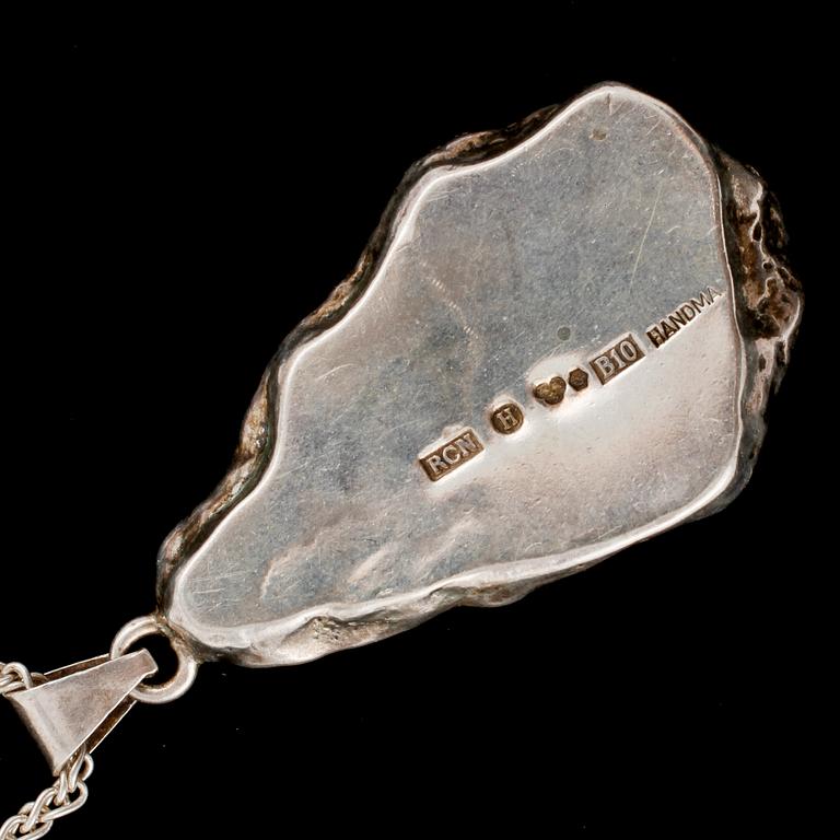 HÄNGE, silver, stämplad RCN, Halmstad, 1976. Vikt 49 g.