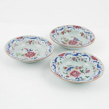 A set of five (3+1+1) dessert dishes, Qing dynasty, 18th Century.