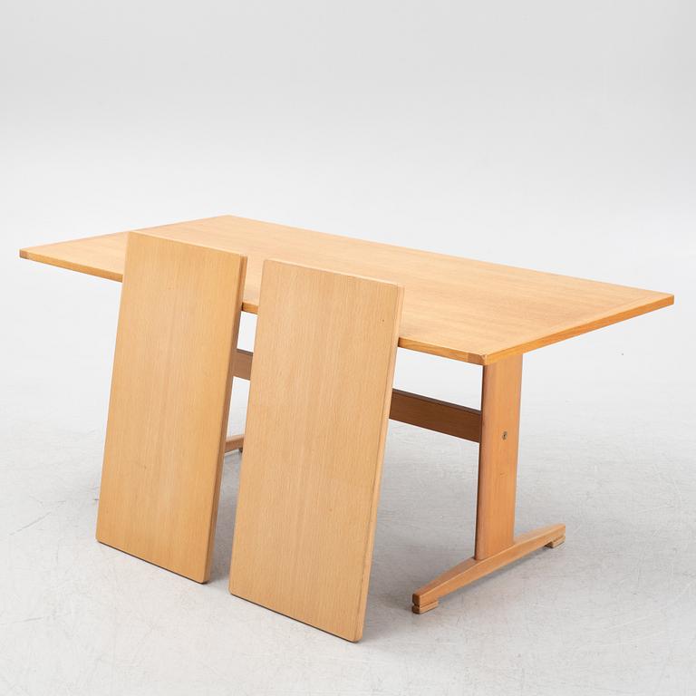 An oak dining table from Ulferts Tibro, 1960s/70s.