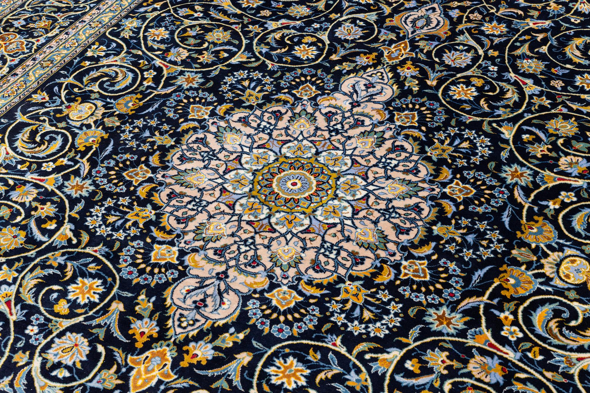 Matta, Keshan, 386 x 278 cm.