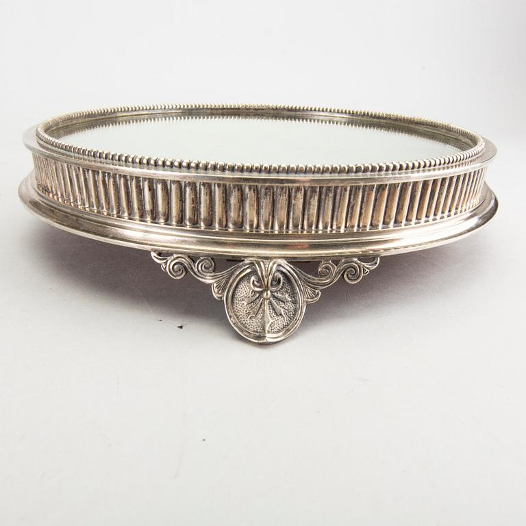 Spegelplatå omkring 1900 nysilver.