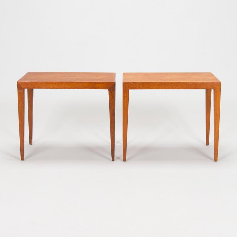 Severin Hansen, sivupöytiä, pari, malli 41B, Haslev Møbelfabrik, Tanska, 1900-luvun puoliväli.