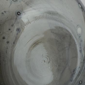Eva Englund, an "Eldlek" glass vase from Pukeberg. Signed and dated -65.