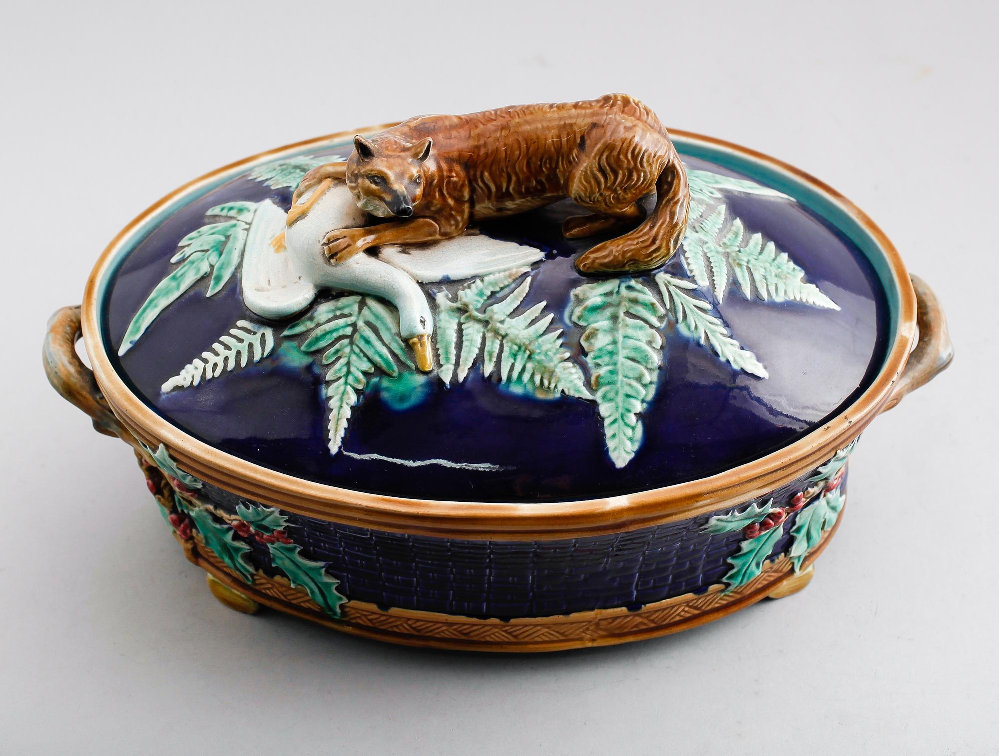 TERRIN, majolika, sannolikt Tyskland, omkring år 1900.