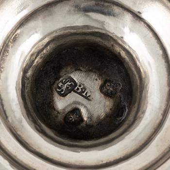 An English silver sugar shaker, marks of Benjamin Mordecai, London 1781.