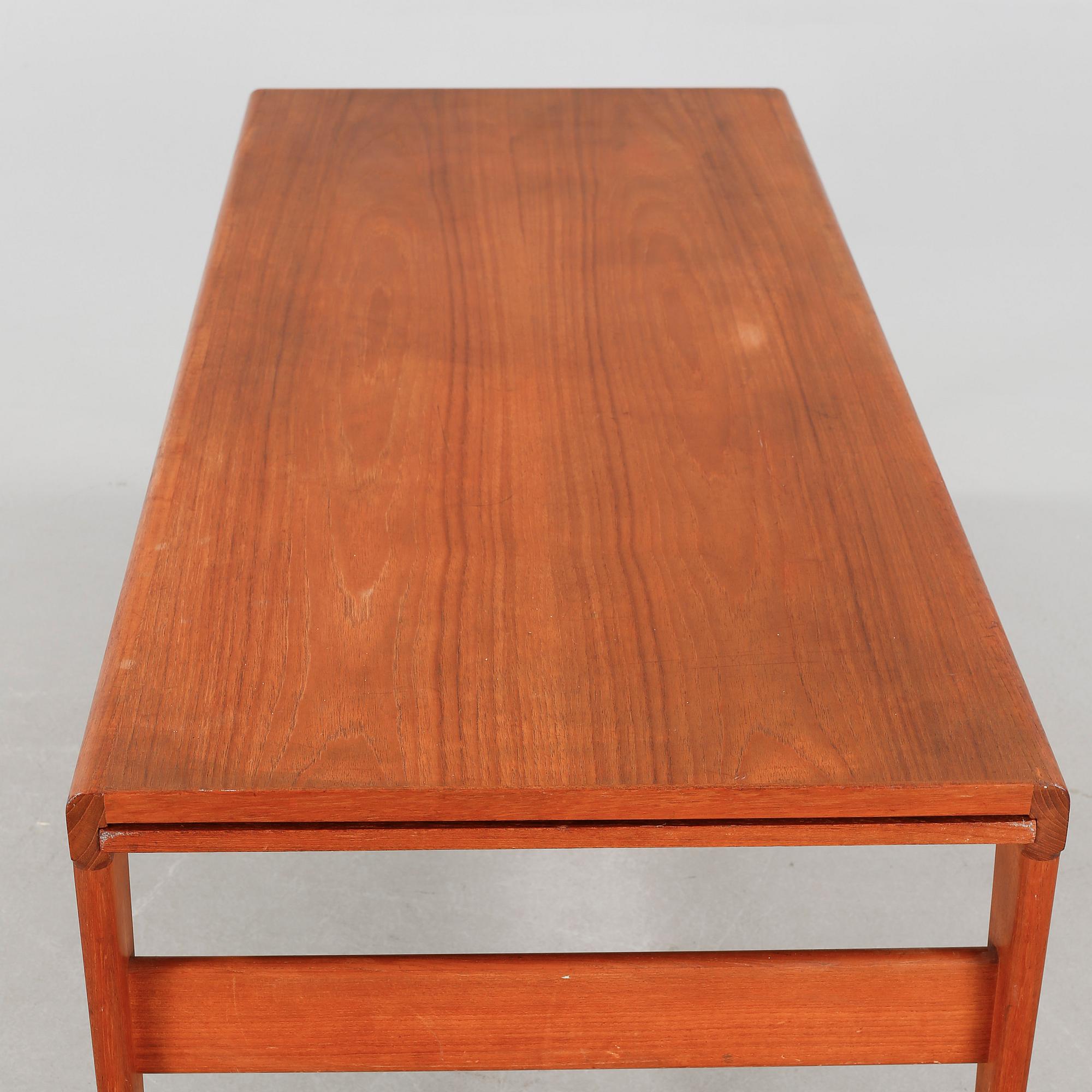 A 1950/60s table.