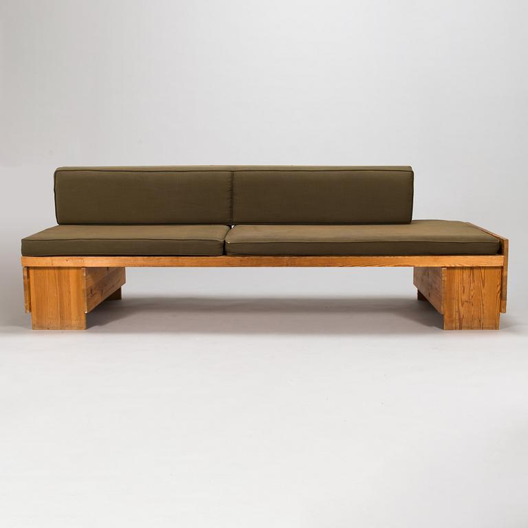 Olavi Hänninen, a 1960's sofa.