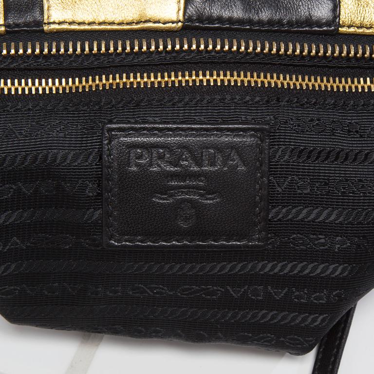 BAG, Prada.
