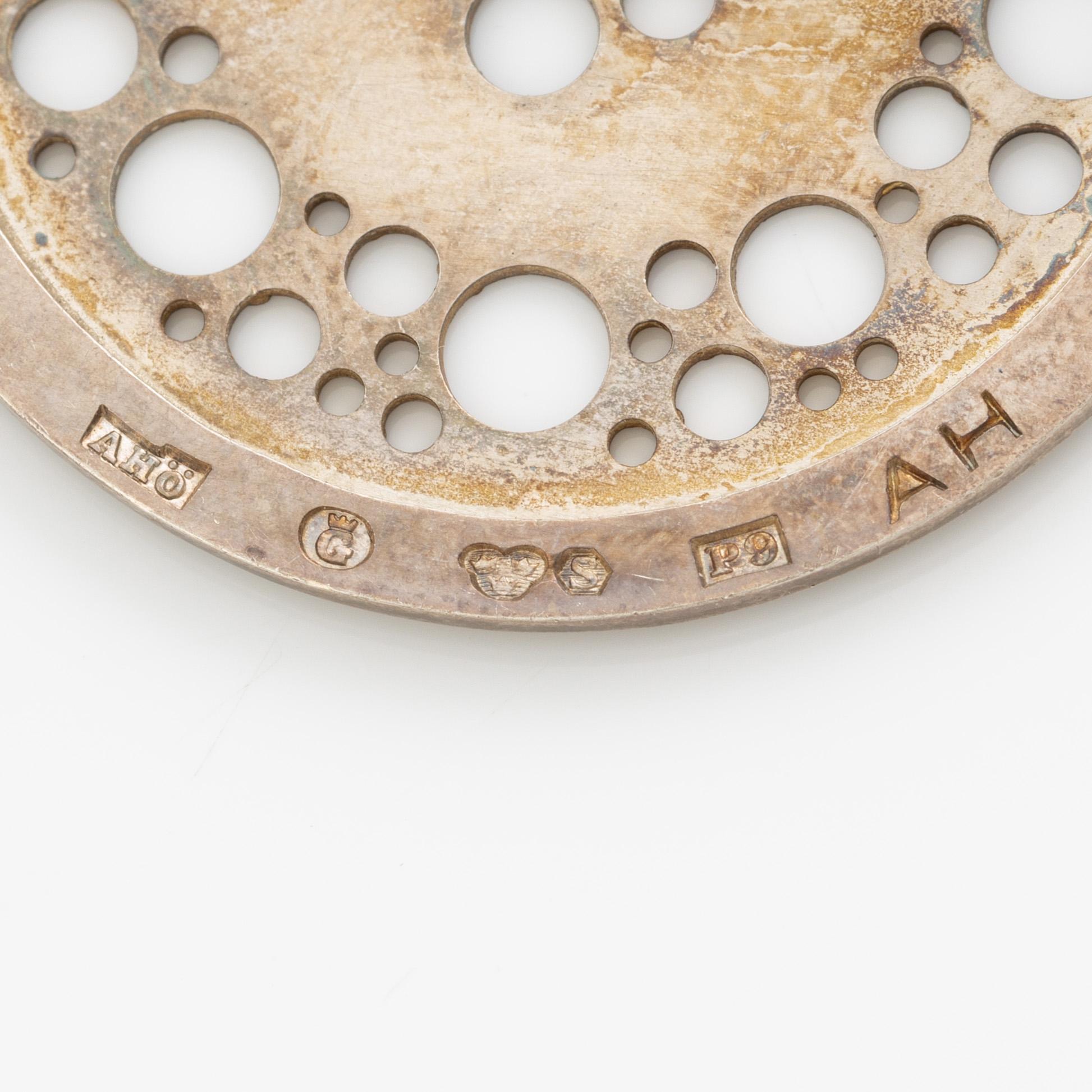 Tre broscher, silver, Anders Högberg och Cecilia Johansson, Göteborg 1964, 65 och 68.