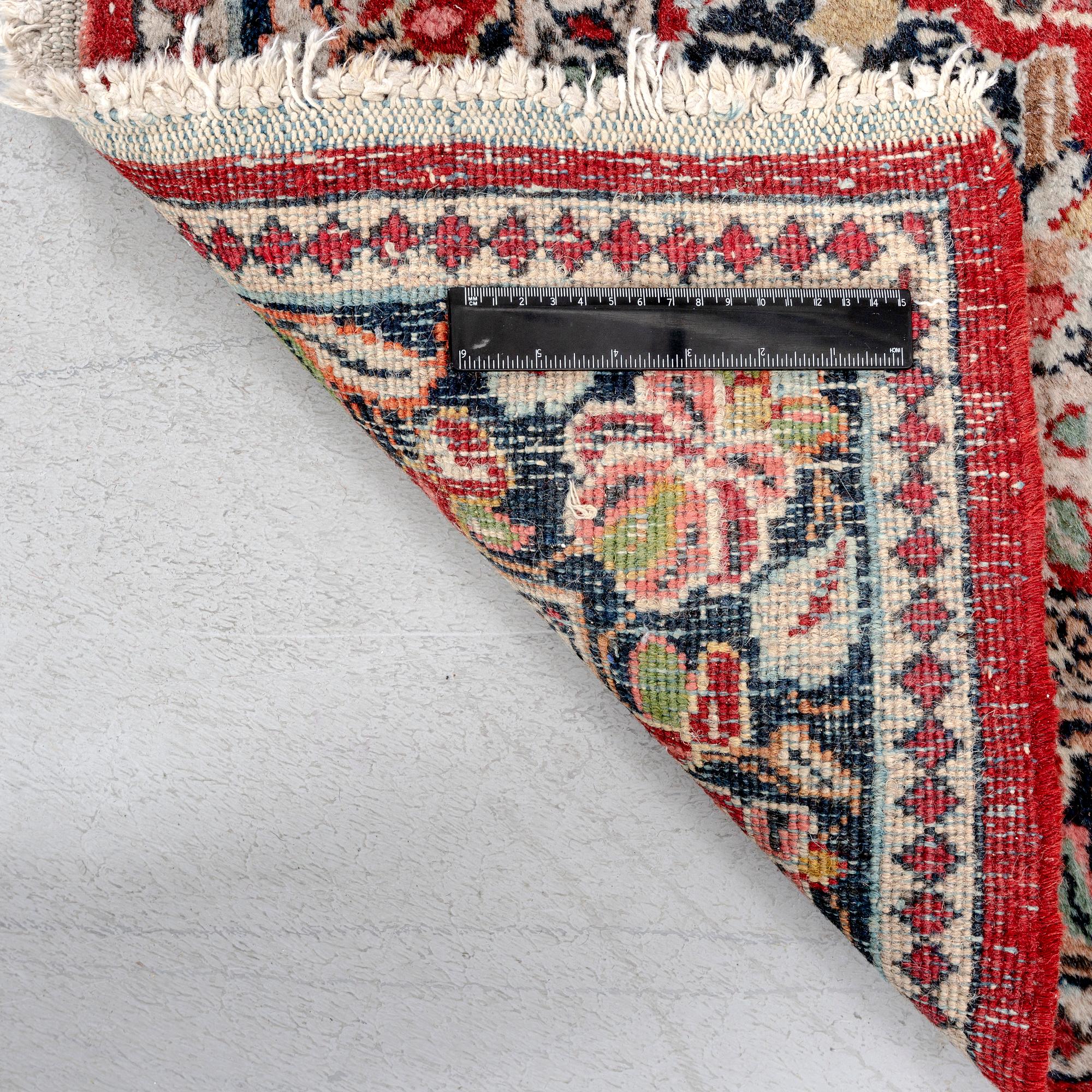 Matta Sarouk semiantik ca 204x128 cm.