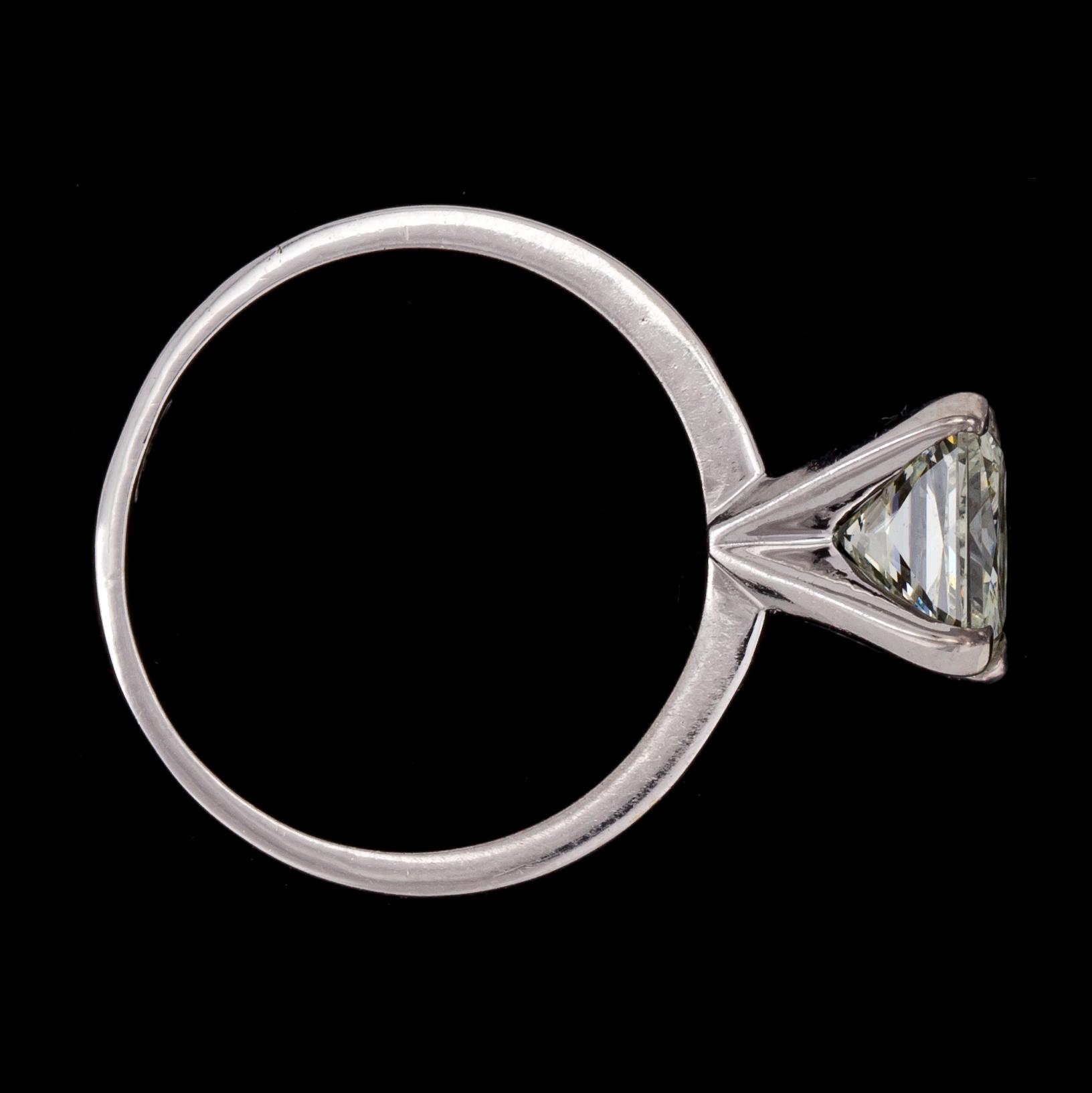 RING, radiant cut diamond, app. 1.75 cts.
