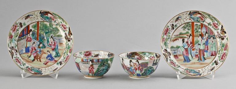 KOPPAR MED FAT, ett par, porslin, Kanton, Kina 1800-tal.