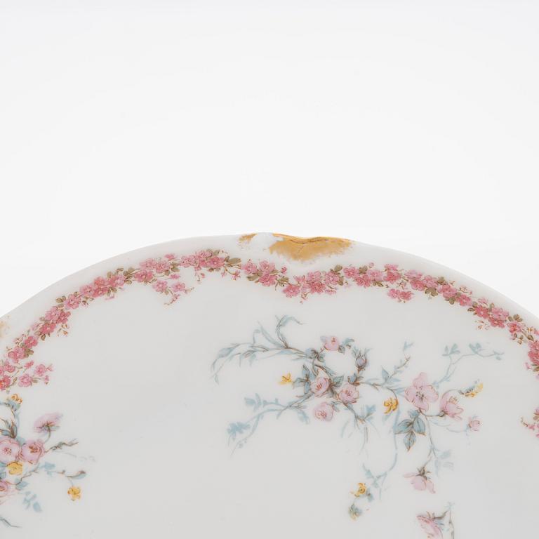 A 64-piece porcelain dinnerware set from Haviland & Co, Limoges, France.