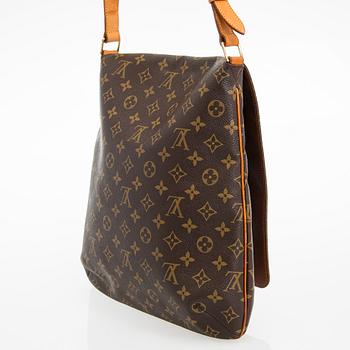 Louis Vuitton, a monogram 'Musette Salsa' Bag.