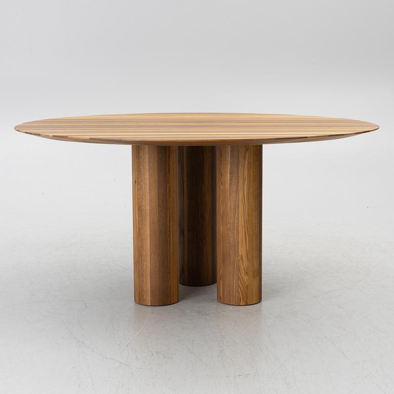 Matti Carlsson, a 'Hommage Grand" dining table, Tre sekel, 2010'/20's.