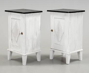 SÄNGBORD, gustaviansk stil, 1900-talets första hälft.