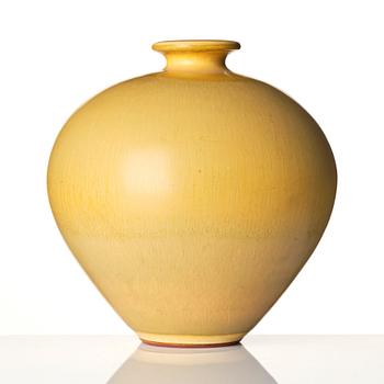 Berndt Friberg, a stoneware vase, Gustavsberg Studio, Sweden, 1976.