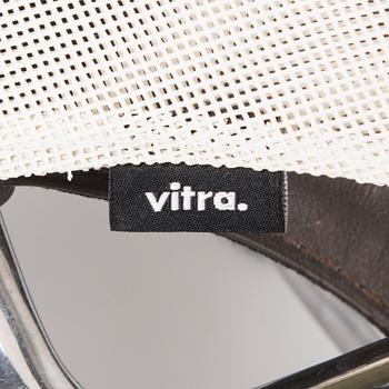 ALBERTO MEDA, Meda Conference Chair for Vitra. Model designed in 1998.