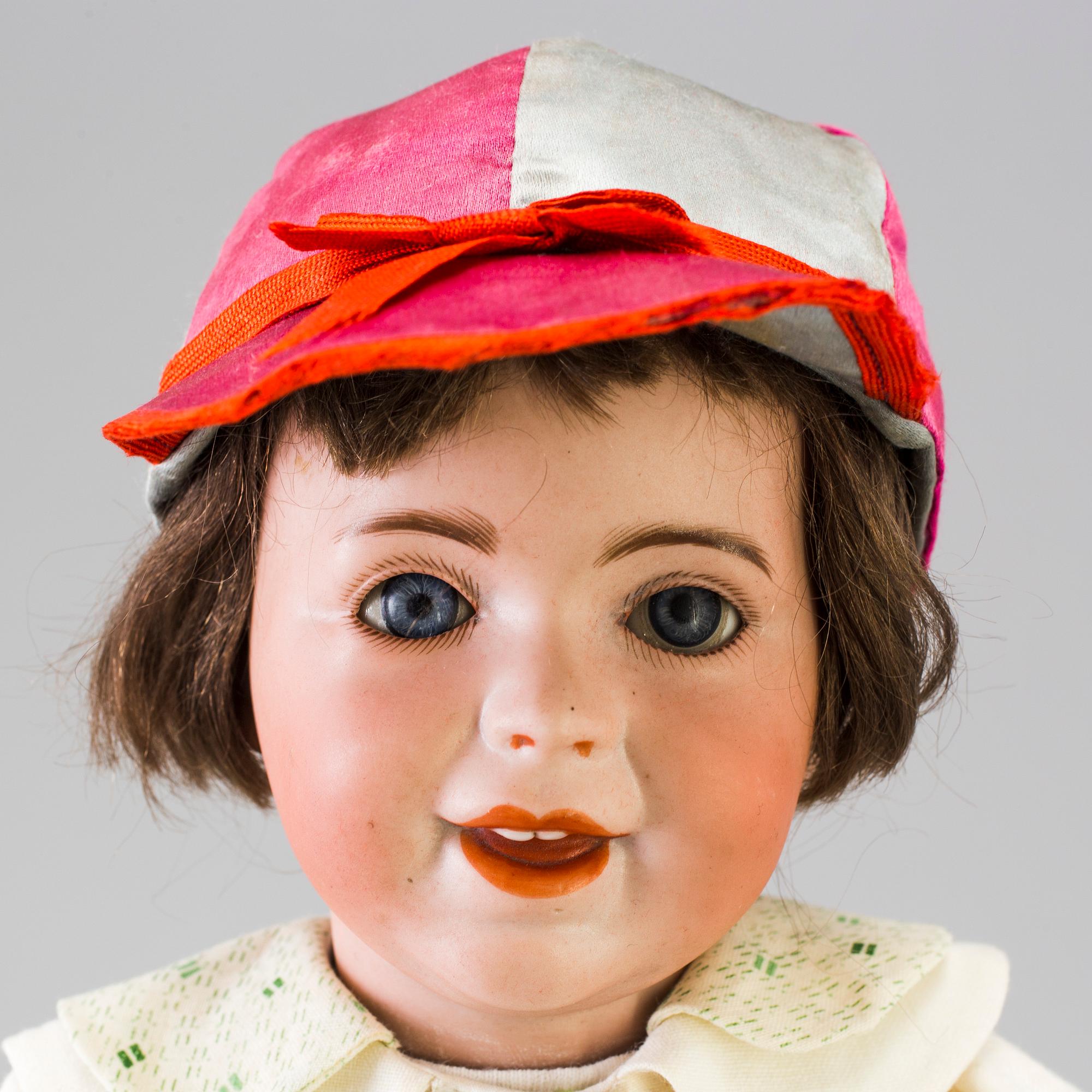 A bisque headed doll 236 by S.F.B.J Paris, Frankce, 1910s.