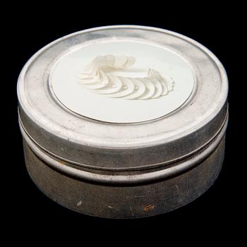 INNI PÄRNÄNEN, RANNEKORU ja KORVAKORUT, hopeaa, 2000.