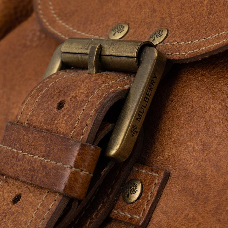 MULBERRY, a tan leather bag.