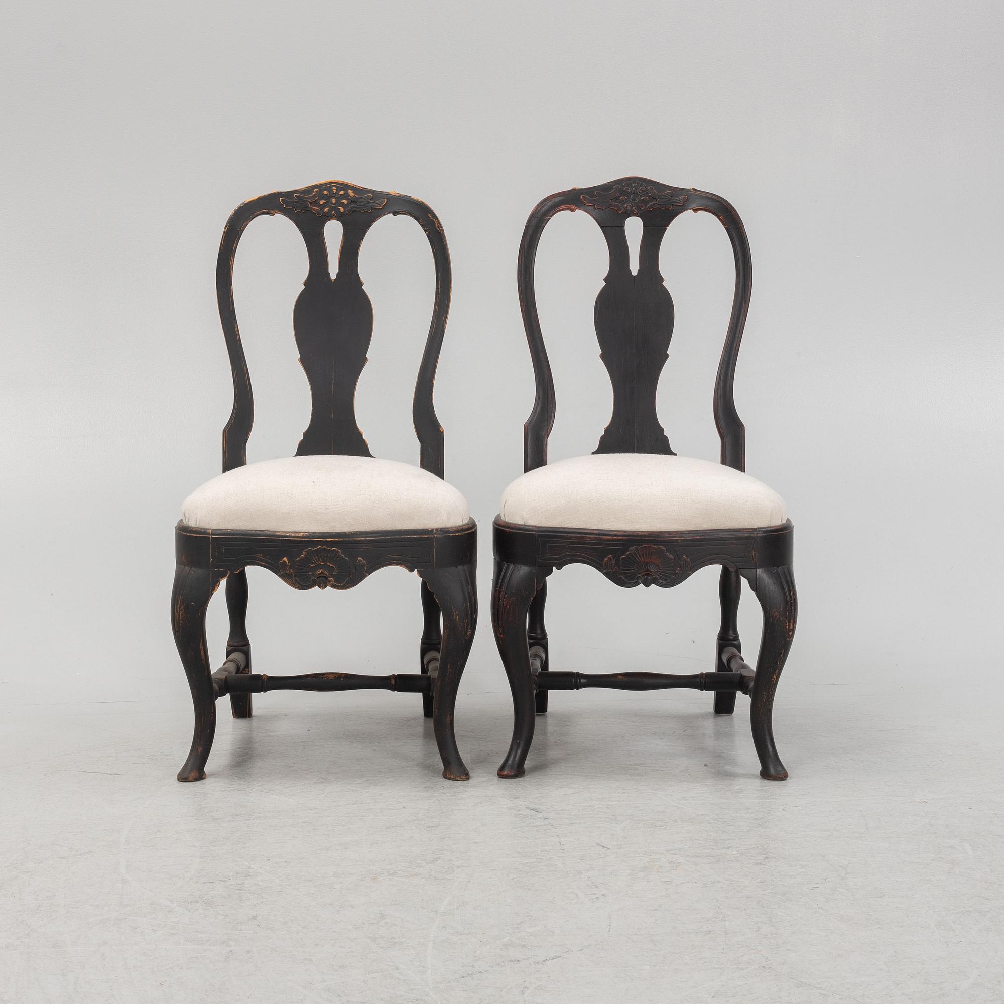 Stolar, ett par, rokokostil, omkring 1900.