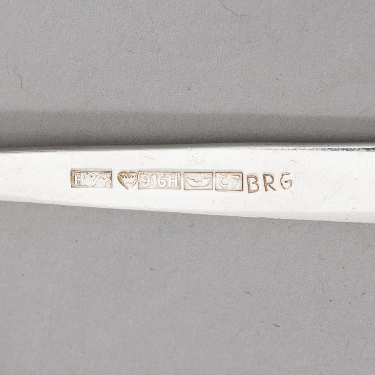 Bertel Gardberg, Aterinsarja, 42 osaa, hopeaa, "Birgitta", Hopeatehdas oy, Helsinki 1956-65.