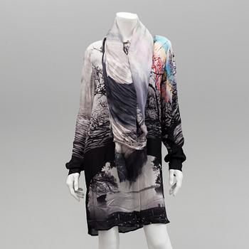 BLUS & SCARF, Mary Katrantzou, storlek L.