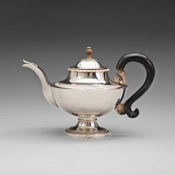 775. A Swedish 19th century silver tea-pot, marks of Gustaf Möllenborg, Stockholm 1828.