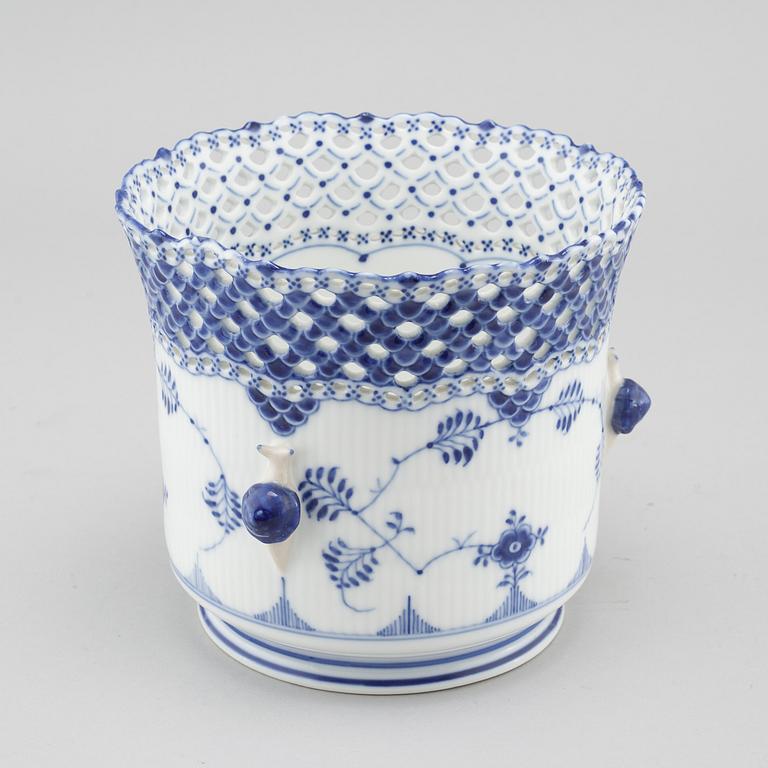 A porcelain flower pot by Royal Copenhagen, first half of the 20th century.