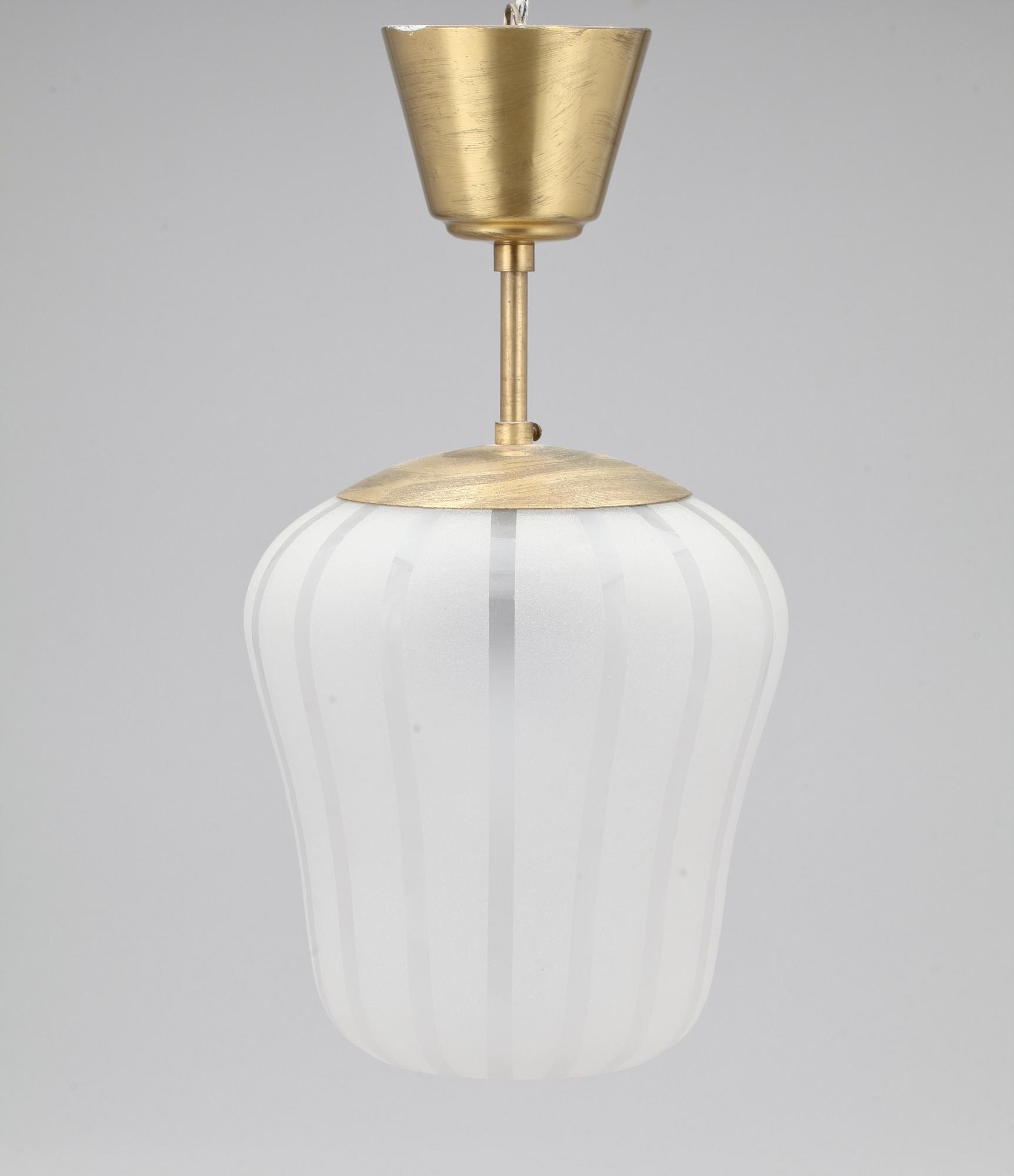 TAKLAMPA, 1940/50-tal. Höjd 38 cm.