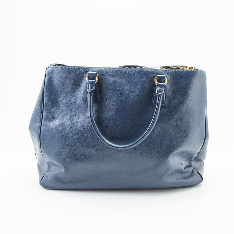 Prada, väska, "Galleria Extra Large".