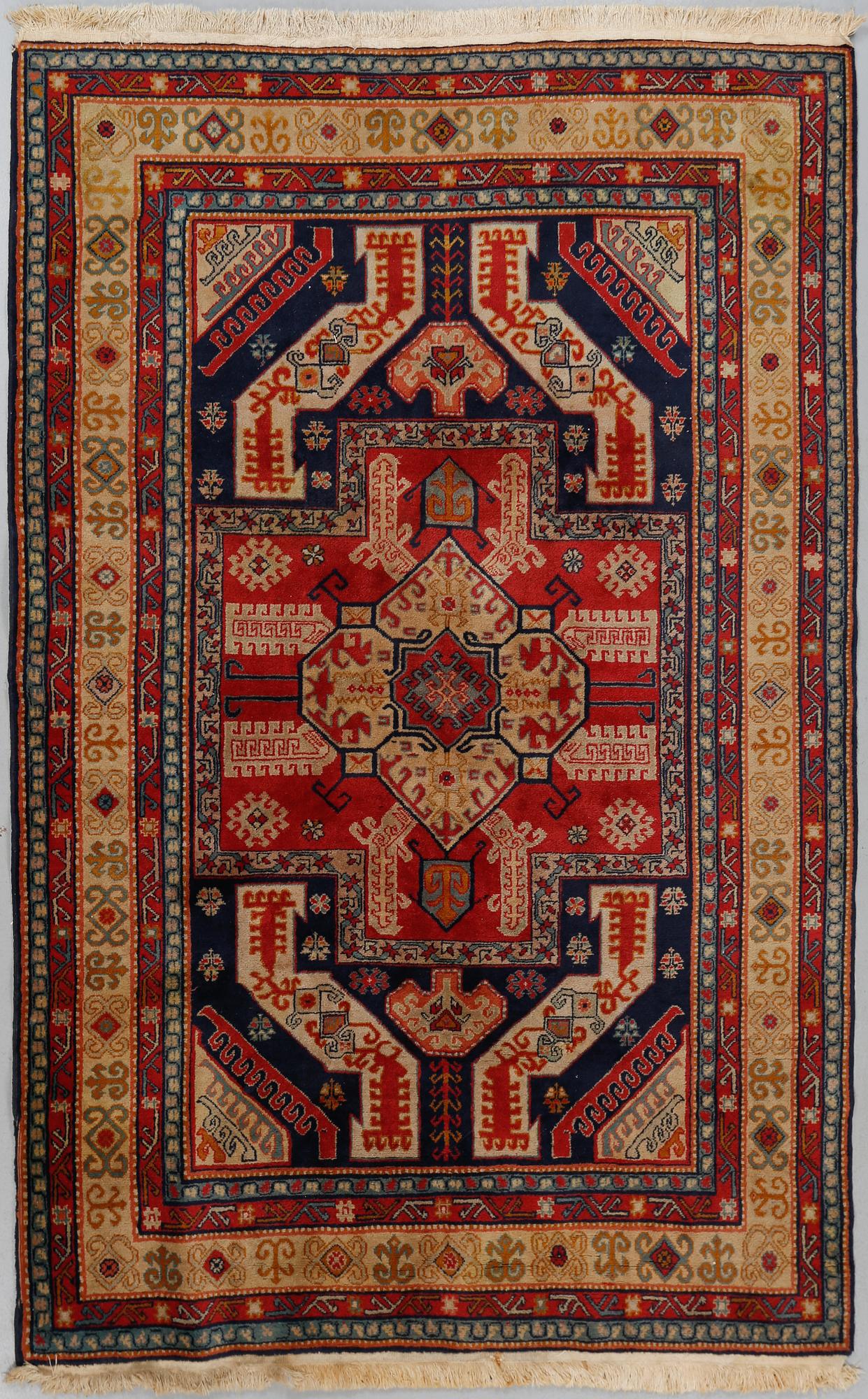 MATTA, orientalisk, old, ca 235x155 cm.