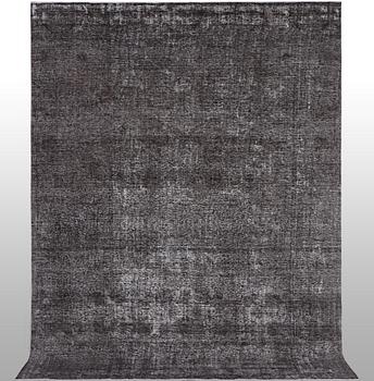 A carpet, oriental, vintage design, ca 351 x 244 cm.