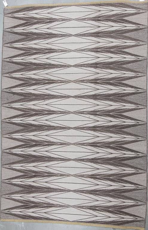 MATTA, dubbelvävd, rölakan, ca 305x200 cm.