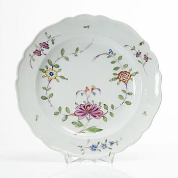 A pair of Meissen Marcolini dishes, circa 1800.