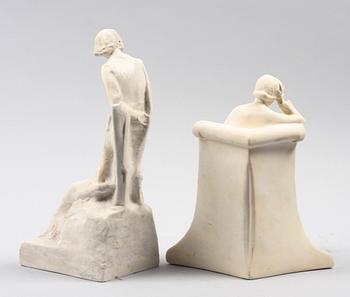 SKULPTURER, 2 st, gips. Bär signatur.