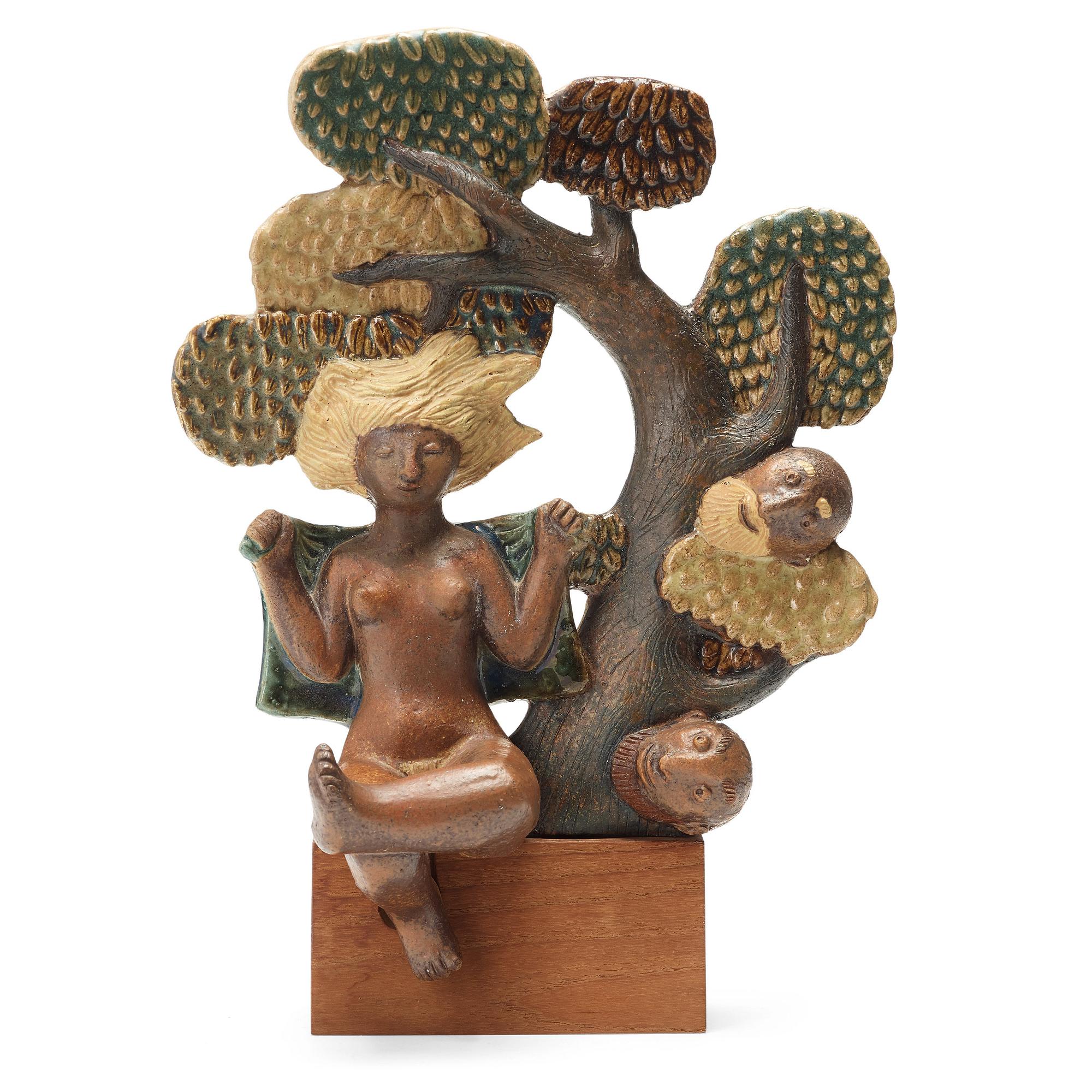 STIG LINDBERG, skulptur av chamotterat stengods, "Susanna i badet", Gustavsbergs studio 1940-tal.