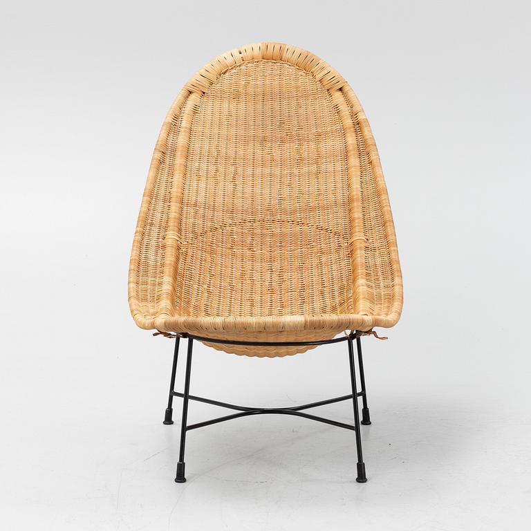 Kerstin Hörlin-Holmquist, A 'Stora Kraal' easychair for Nordiska Kompaniets' Triva series 1952.