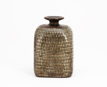 A Stig Lindberg stoneware vase, Gustavsberg studio 1967.
