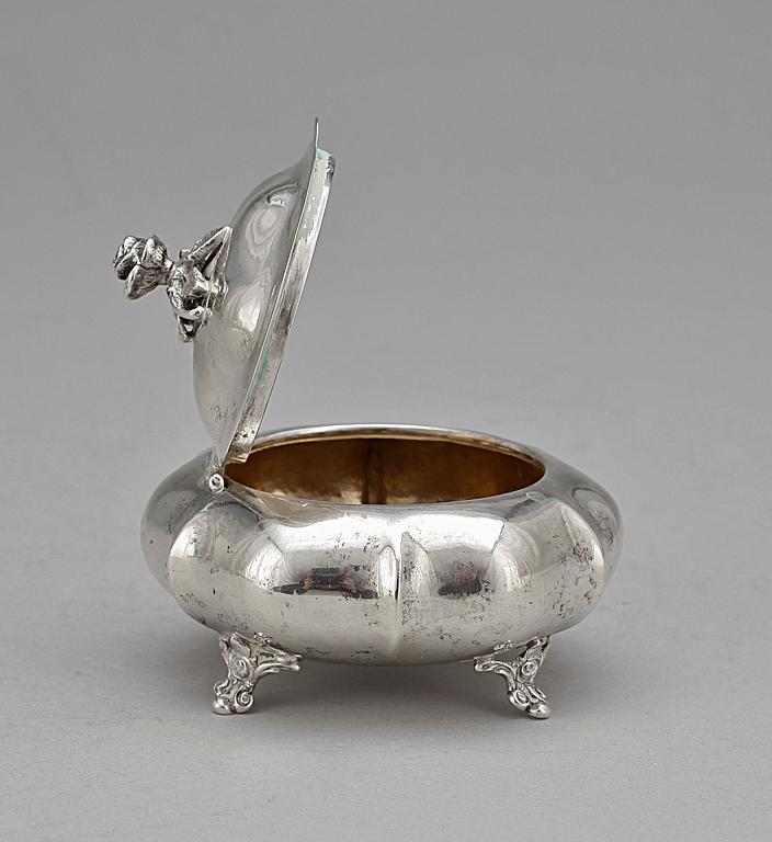 SOCKERSKRIN I MINIATYR, silver, rokokostil, svenska importstämplar, 1800/1900-tal. Vikt 114 g.