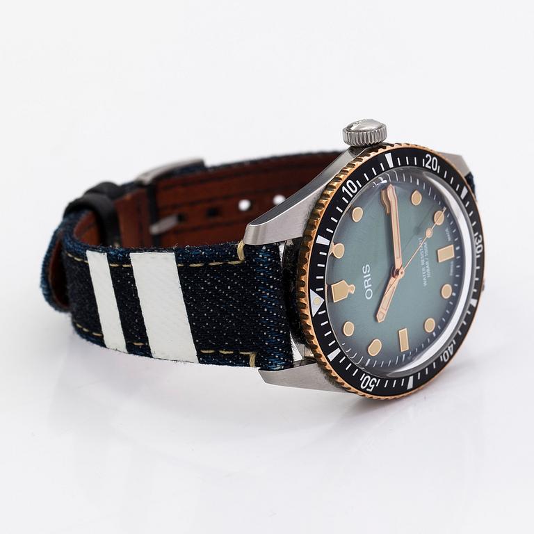 Oris x Momotaro, Divers Sixty-Five, wristwatch, 40 mm.
