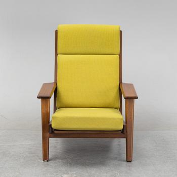 A GE-290A lounge chair by Hans J Wegner, for Getama, designed 1953.