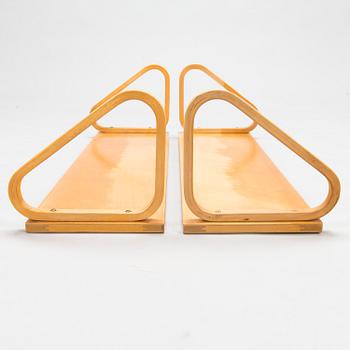 Alvar Aalto,  Two mid 20th Century '112B' shelves for Artek.