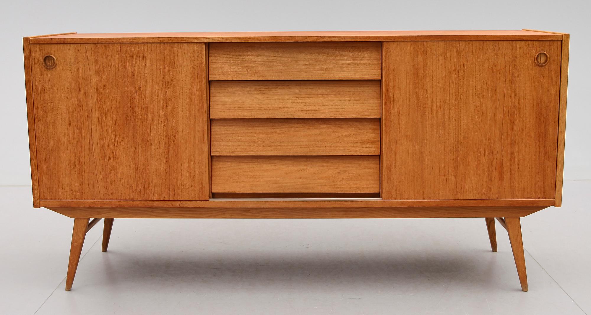 SIDEBOARD, 1900-talets andra hälft.