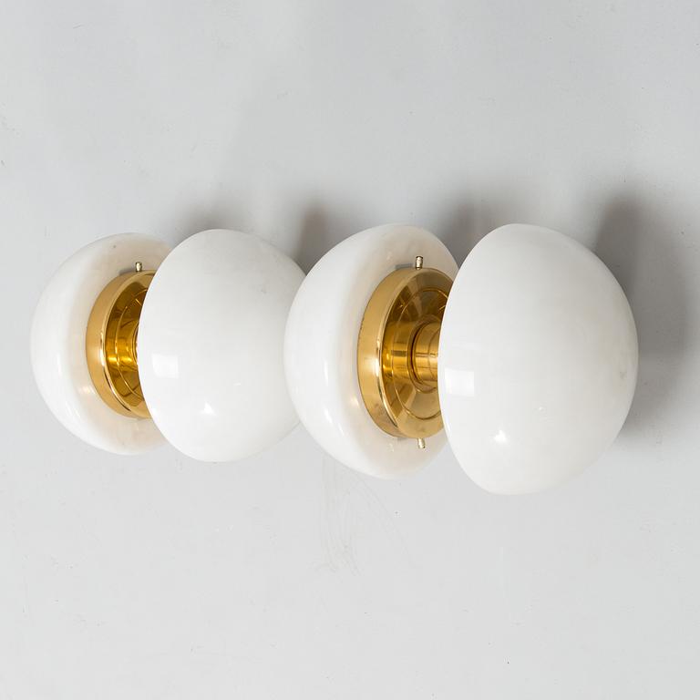 KLAUS MICHALIK, a pair of wall lamps, "Bau", Orno.