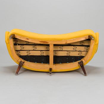 Soffa, 1900-talets mitt.