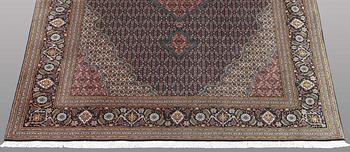 MATTO, Tabriz part silk, so called 50 Radj, ca 300 x 202 cm.
